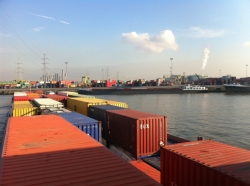 Containerschiffe Containerschiffe