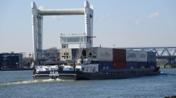 Containerschiffe Containerschiffe